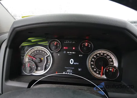 2018 Ram 1500 Big Horn 4X4 5'7 Box from USA, damaged, VIN 3C6RR7LG0JG195911